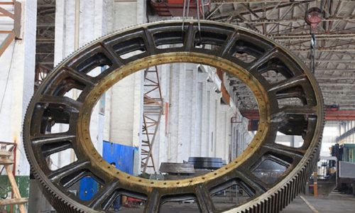 ساخت وتولید انواع چرخ دنده های سنگین صنعتی در ابعاد بزرگ